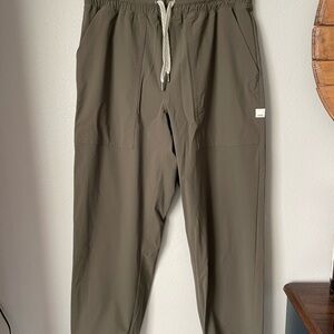 Vuori Miles Jogger